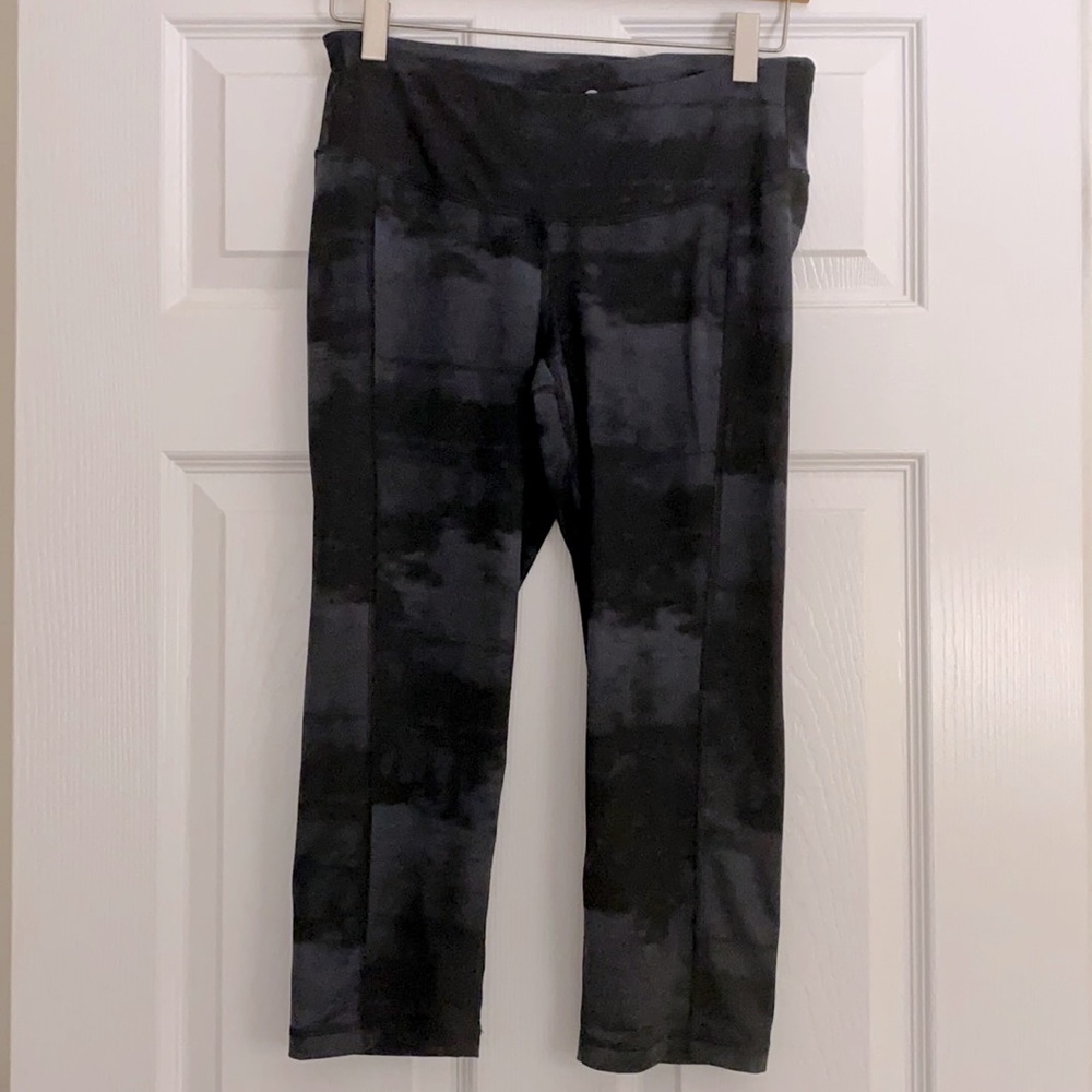 Old Navy Crop Leggings - Medium